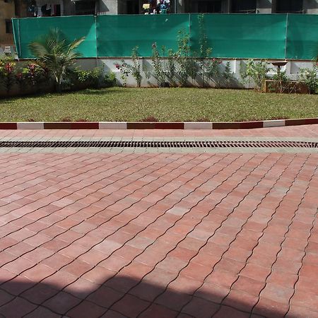 Hira Laxmi Residency Alibag Bagian luar foto