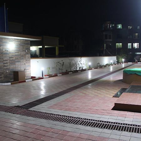 Hira Laxmi Residency Alibag Bagian luar foto