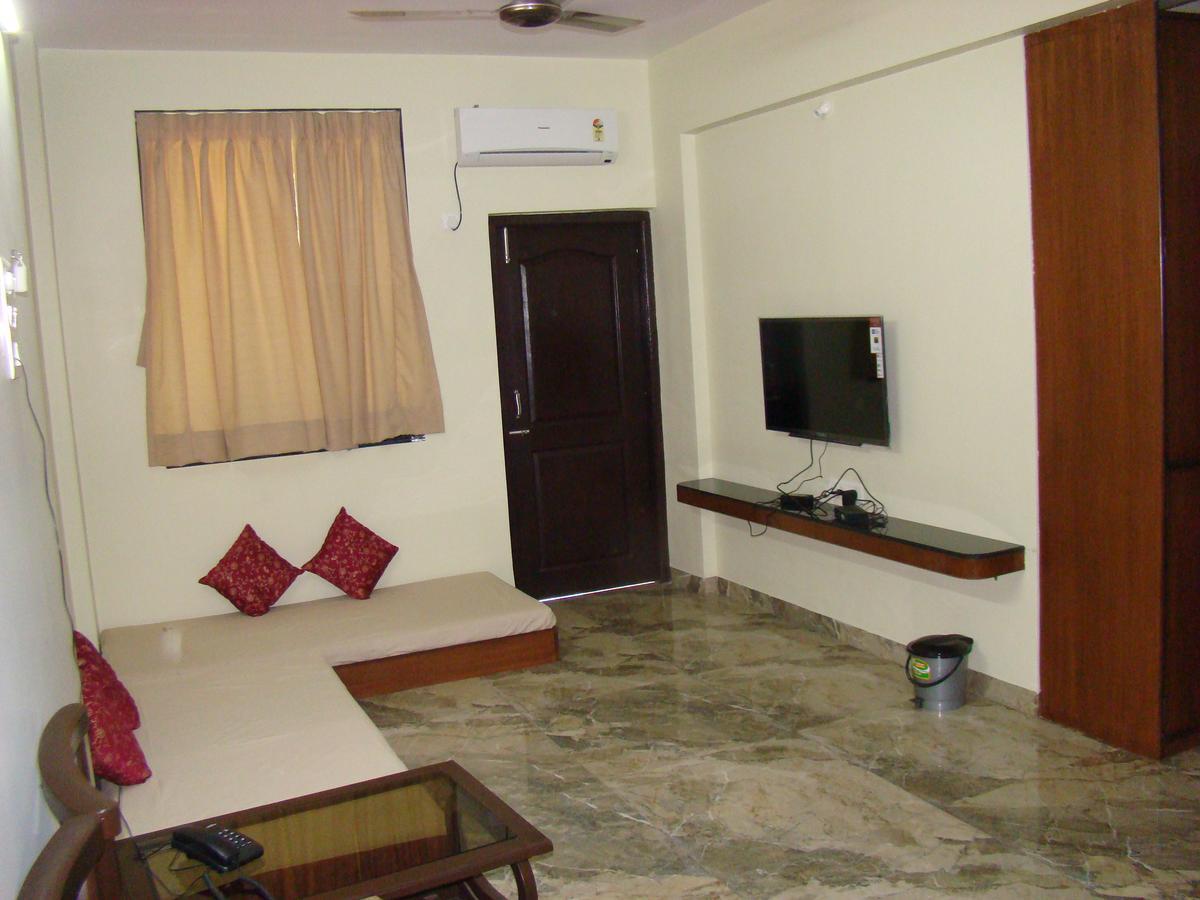 Hira Laxmi Residency Alibag Bagian luar foto
